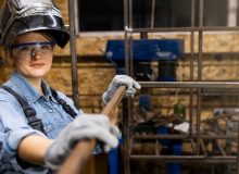 Безопасность на производстве: требования при выполнении сборочных работ